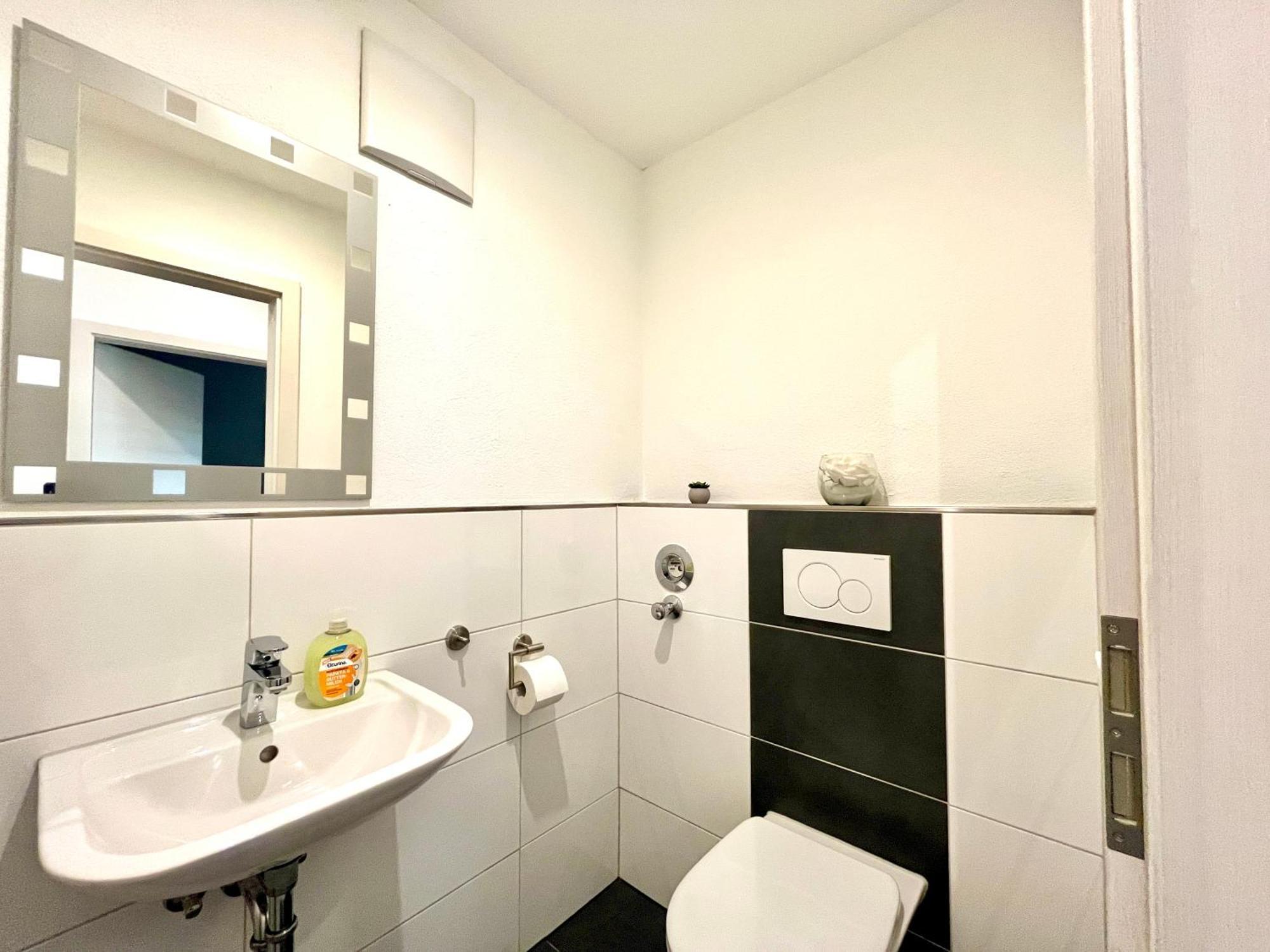 Ferienwohnung Moseltraum, 1-6 Pers, Mit 3 Schlafzimmer Und Panoramabalkon Mueden Exterior photo