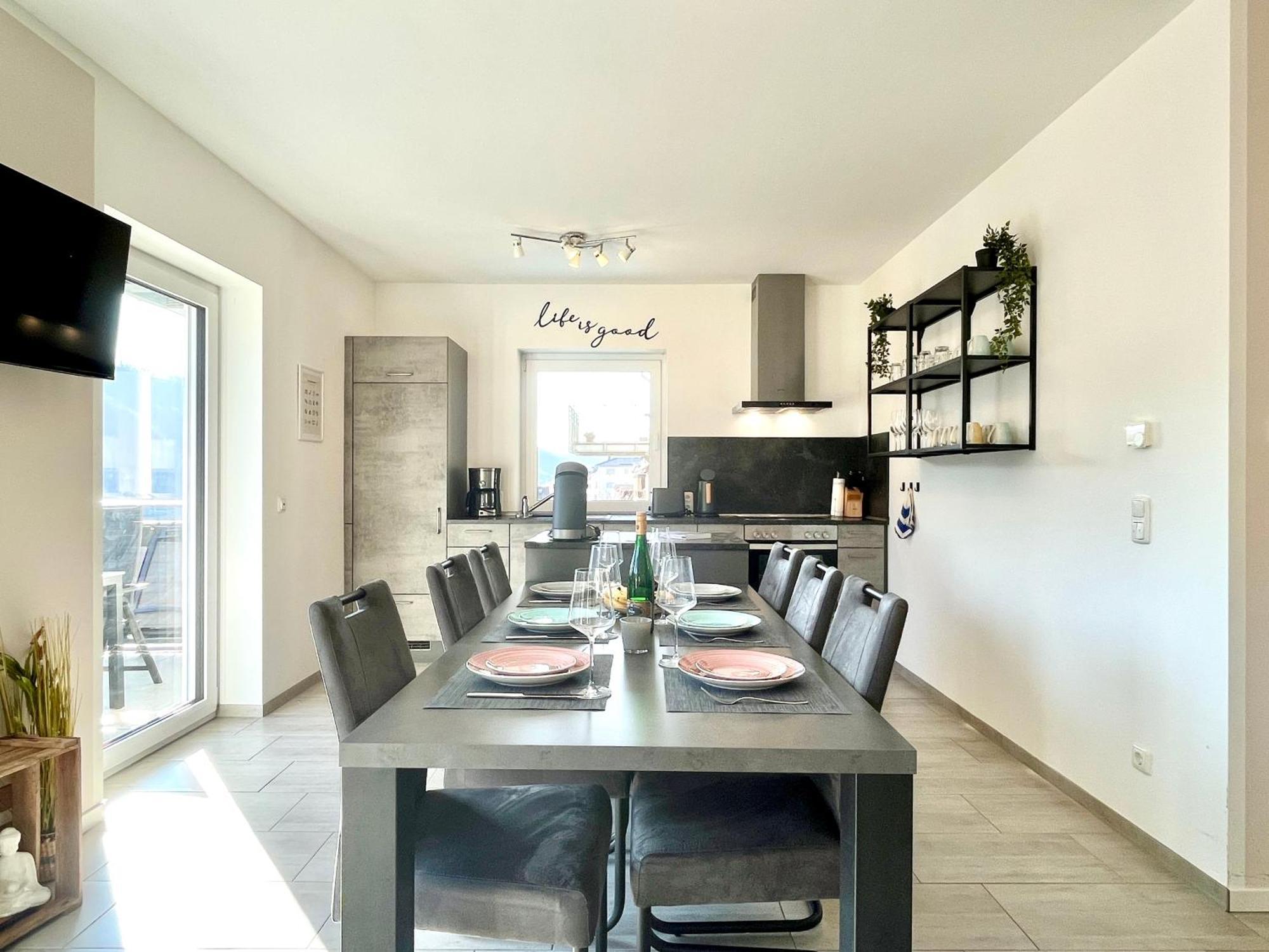 Ferienwohnung Moseltraum, 1-6 Pers, Mit 3 Schlafzimmer Und Panoramabalkon Mueden Exterior photo